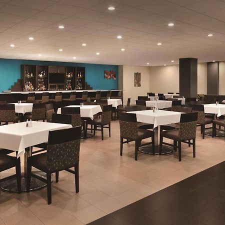 Radisson Hotel Charlotte Airport Bagian luar foto