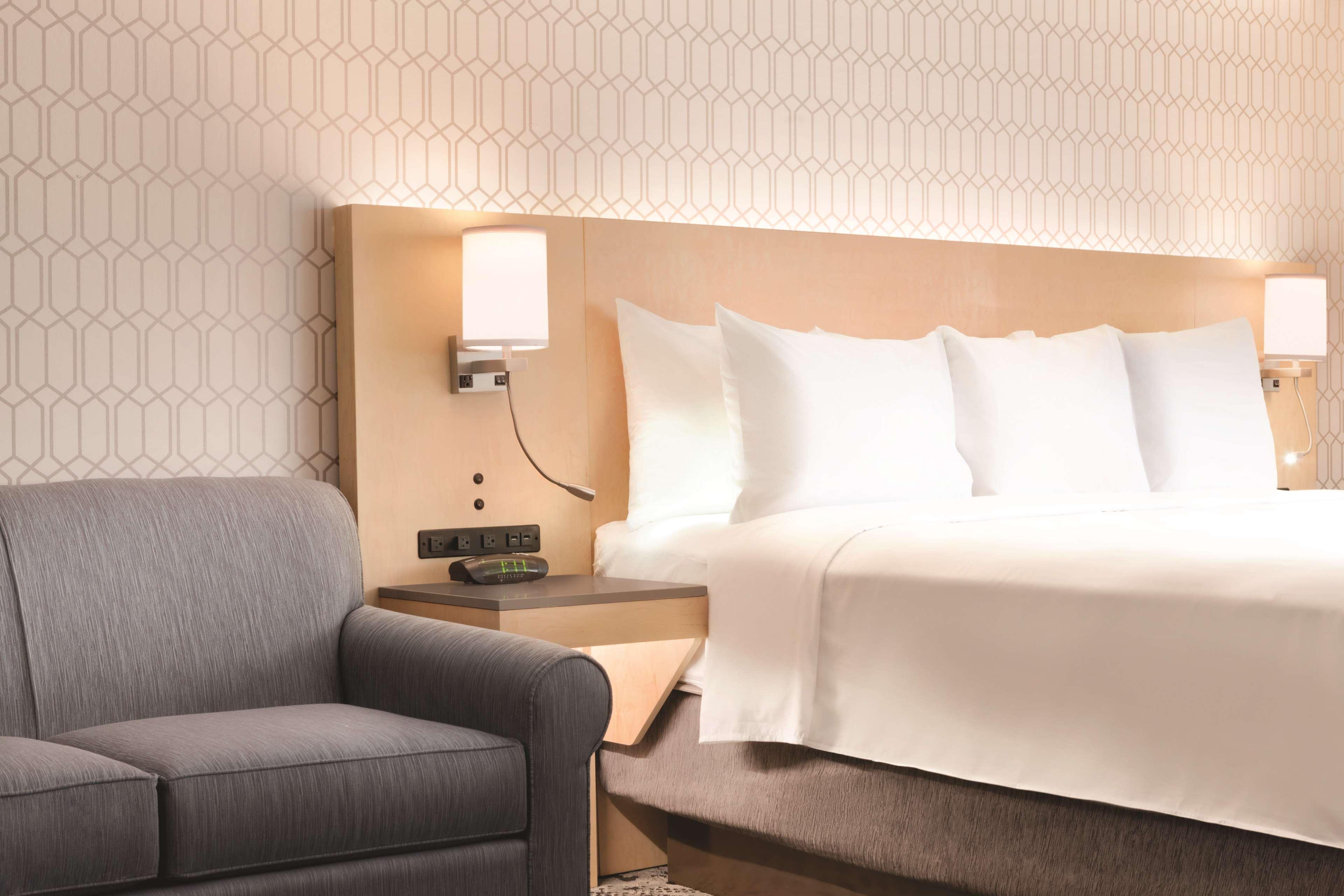 Radisson Hotel Charlotte Airport Bagian luar foto
