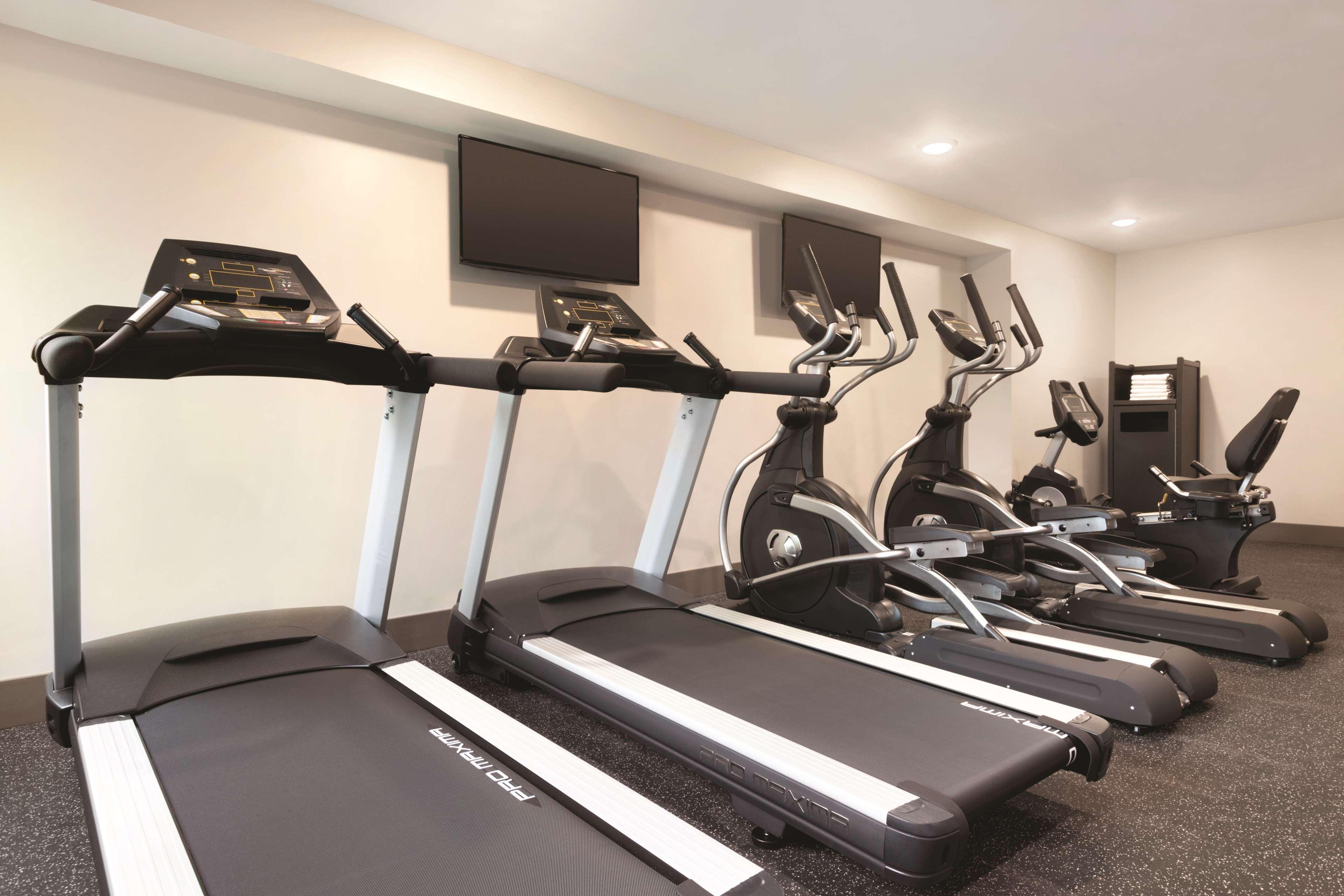 Radisson Hotel Charlotte Airport Bagian luar foto