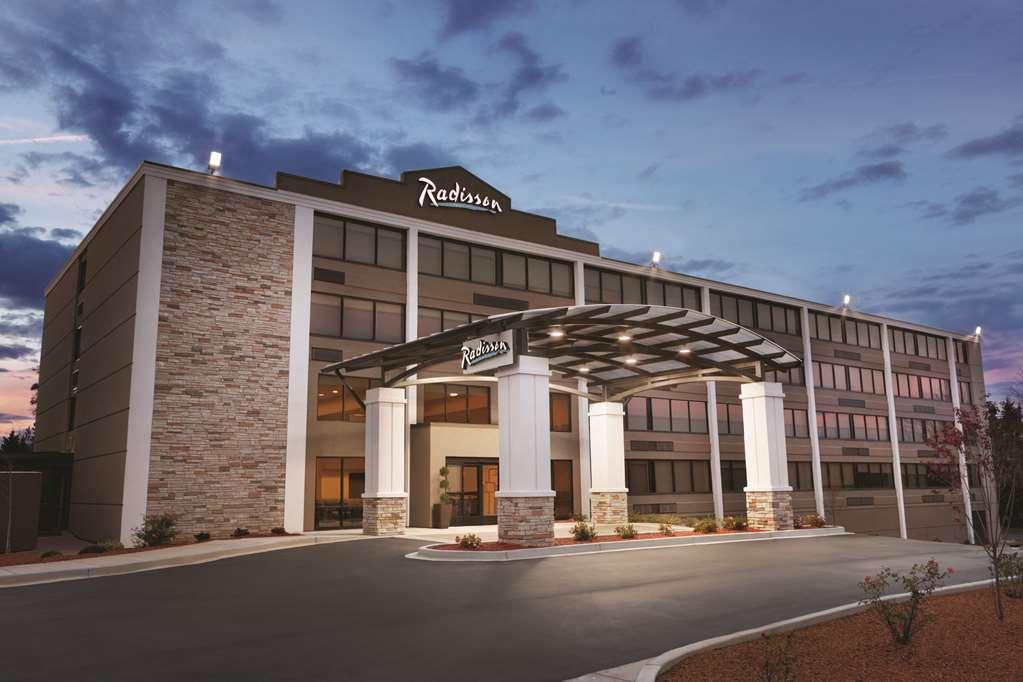 Radisson Hotel Charlotte Airport Bagian luar foto
